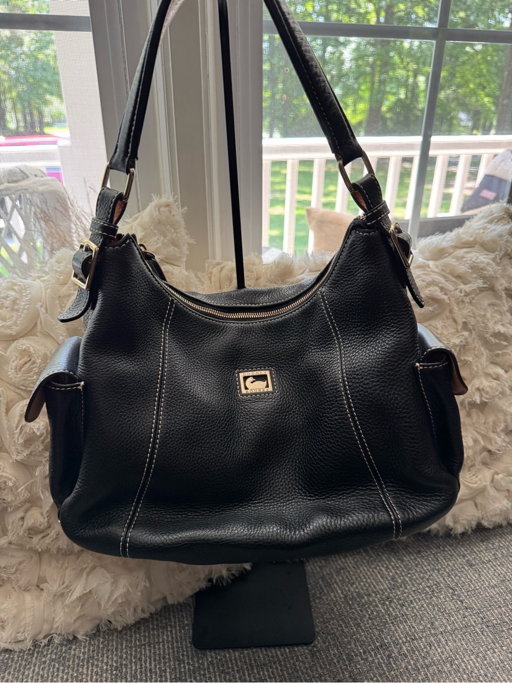 Dooney & Bourke Pebble Grain Pocket Hobo Shoulder Bag – Black Leather - Picture 2 of 12